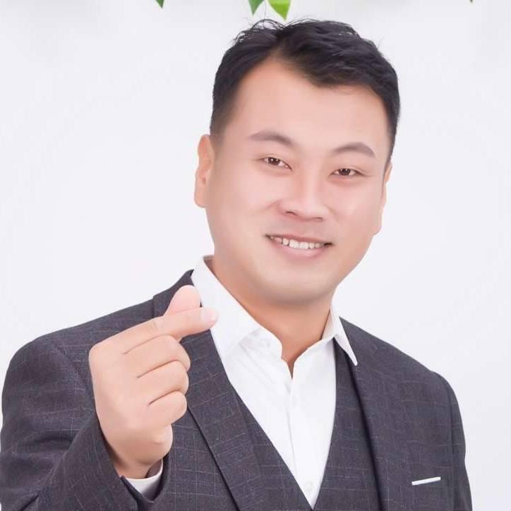 正能量的哈里哥