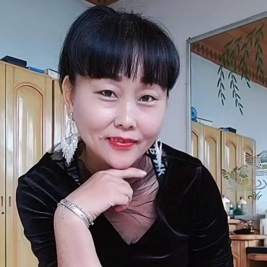 玫瑰🌹红唇👄