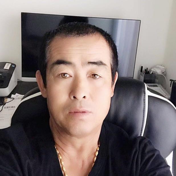 龙哥@