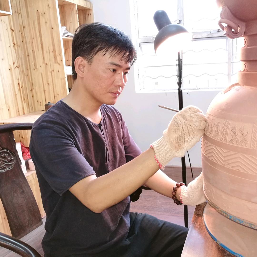 广西工艺美术大师杨焕彬工作室