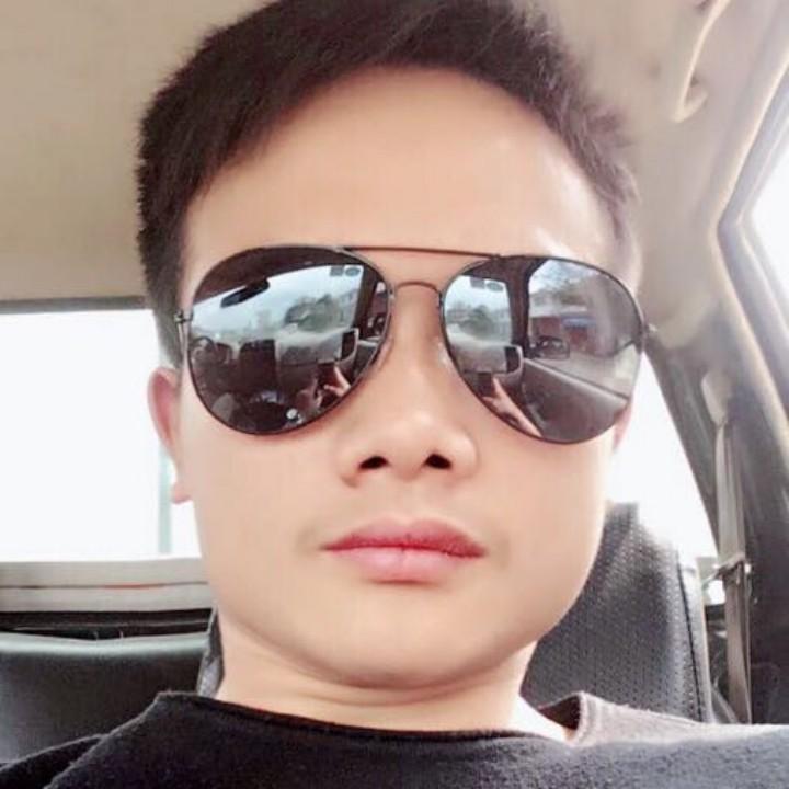 桐诚专业广告安装曾令成