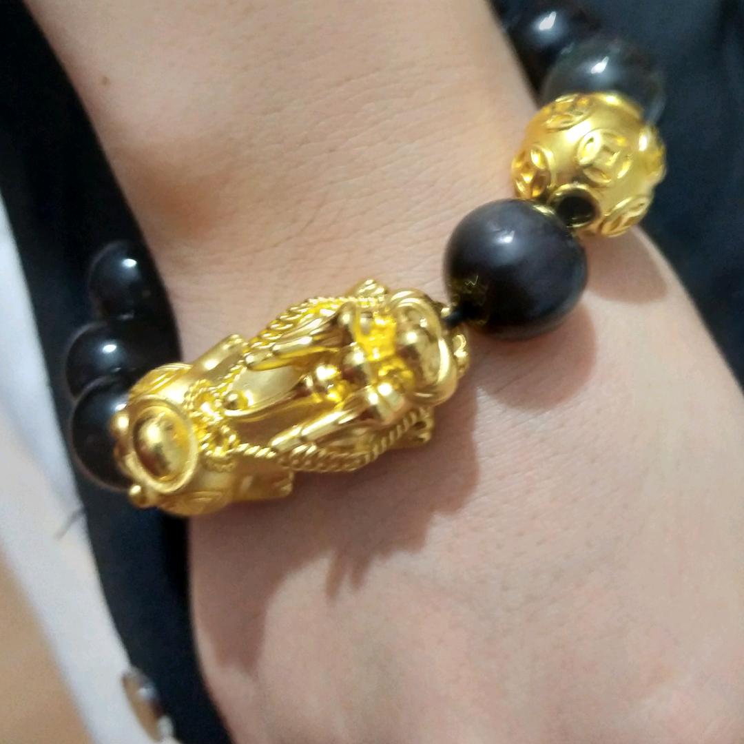 踏雪寻梅方始休，回首天尽头