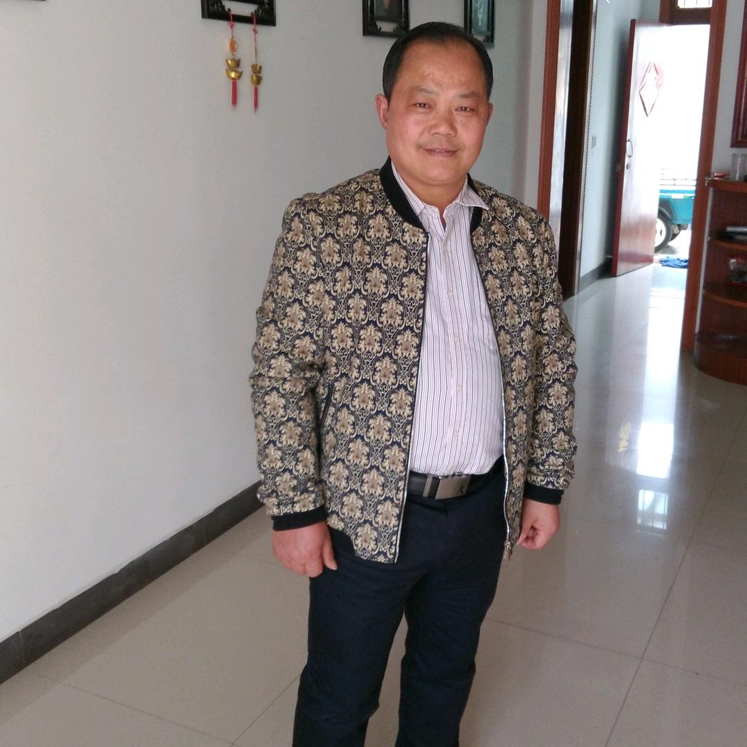 我在大桥菜市场年蒸碱面馒头