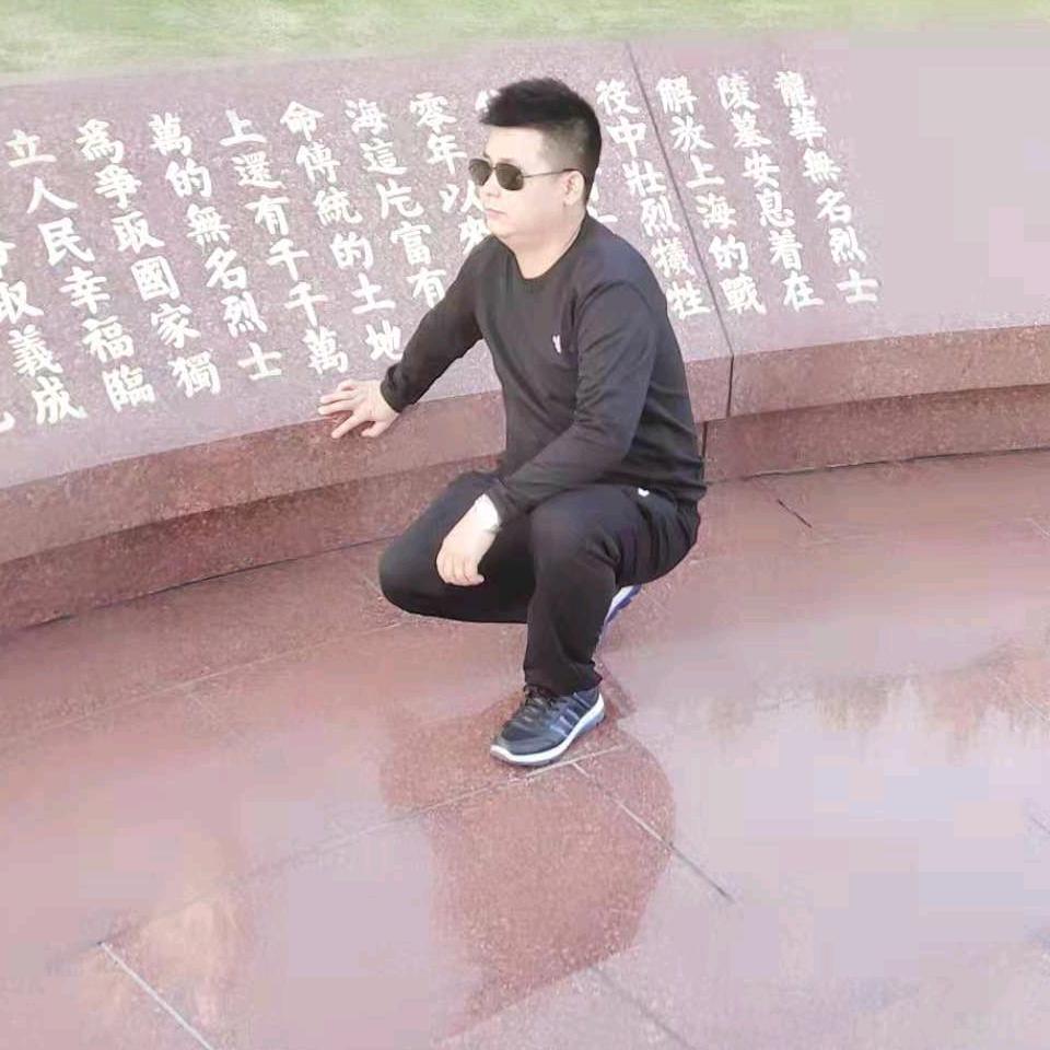 谜一样的男人