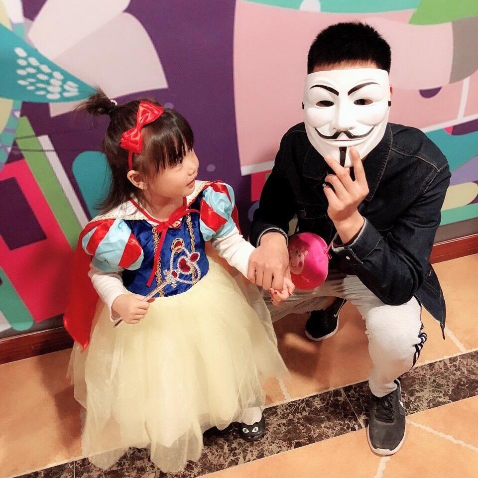 依依咘舍