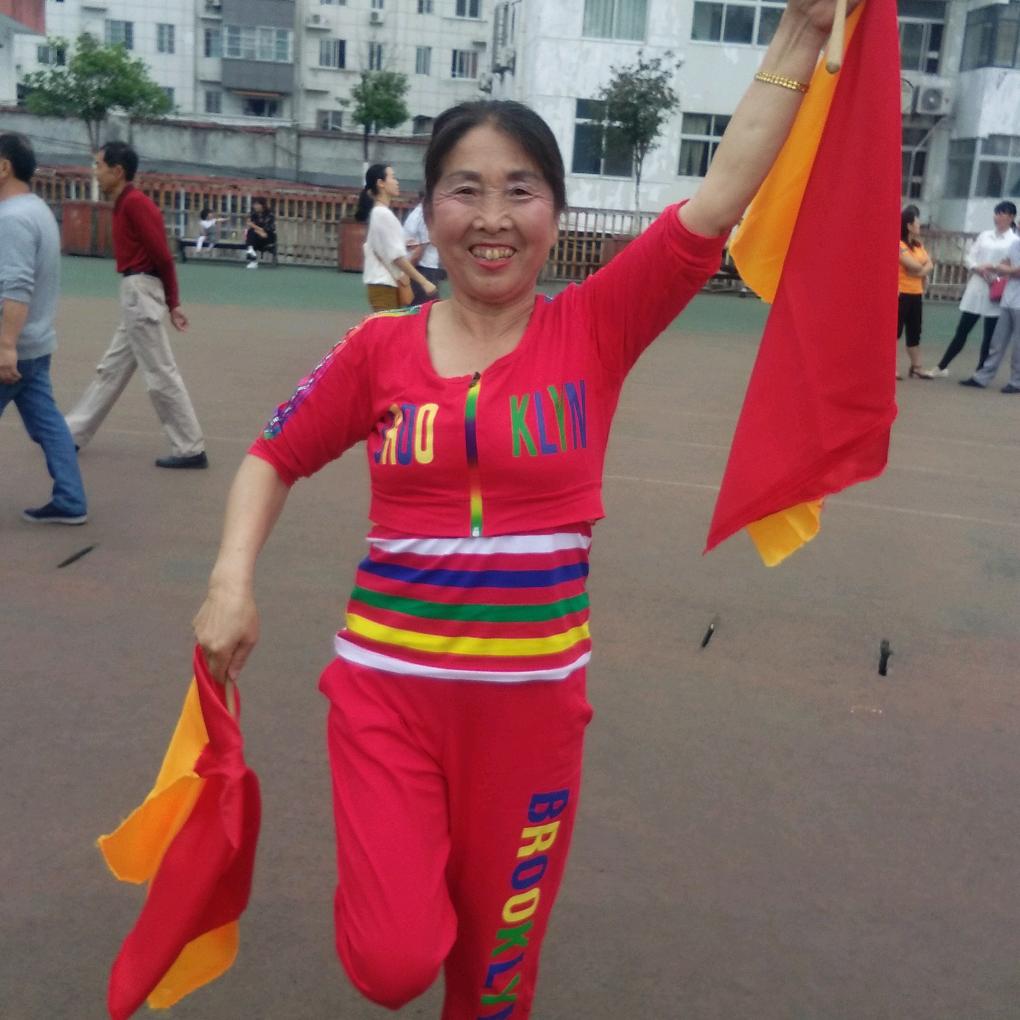 刘大姐爱跳舞