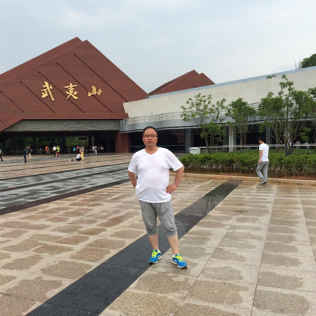 草原靖哥
