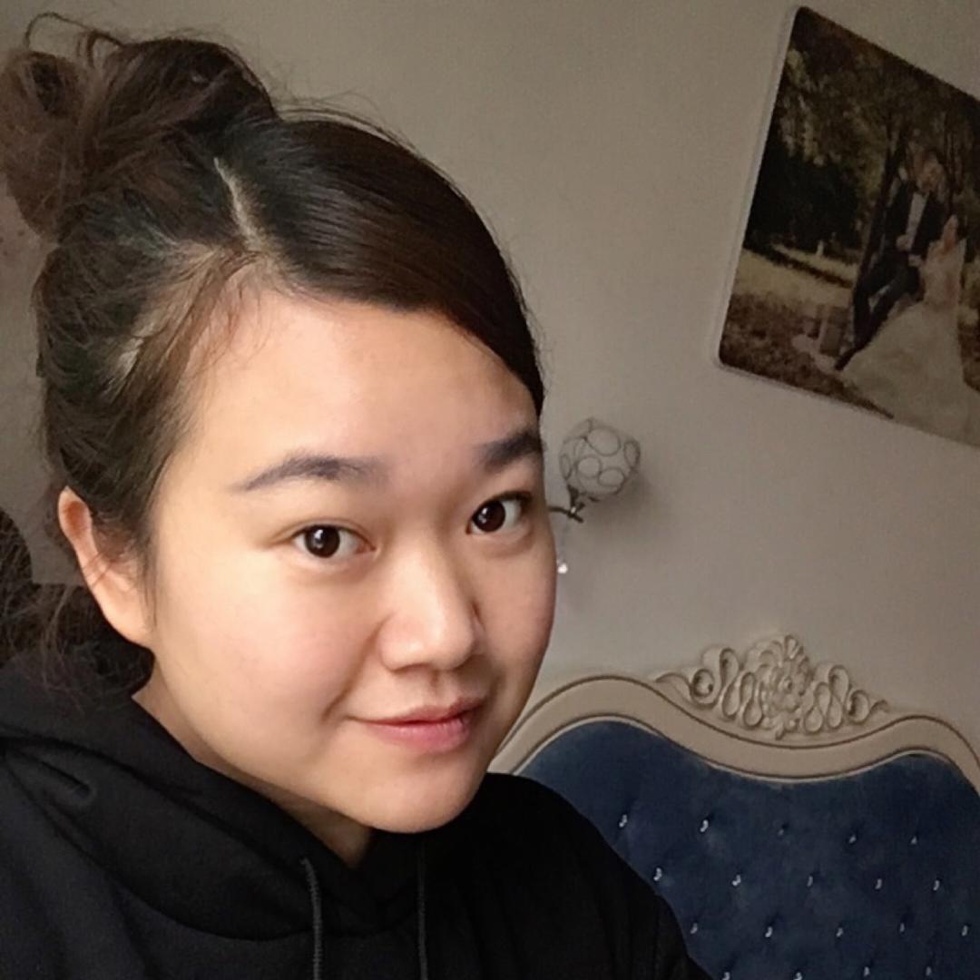 英子