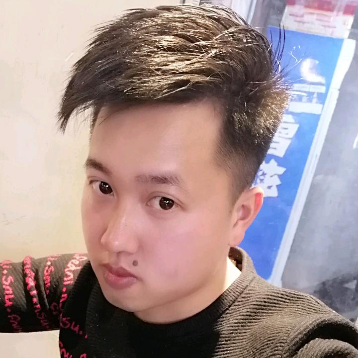 君宏