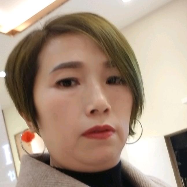 （芳姐）