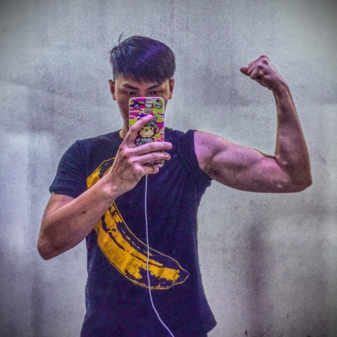 簇拥烈日的额尔德