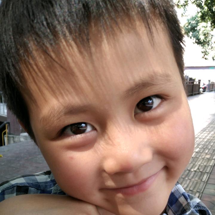亮丽平凡