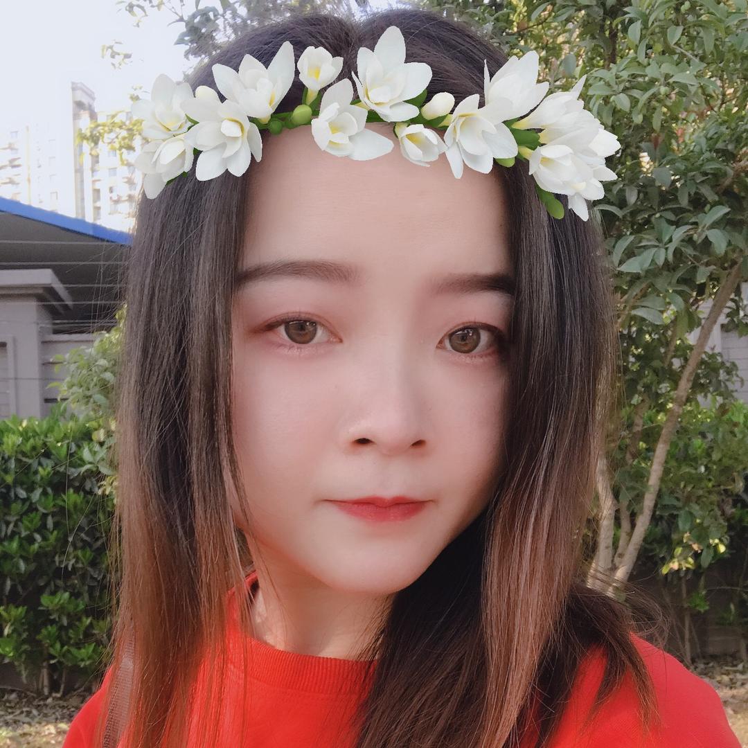 岳  琴