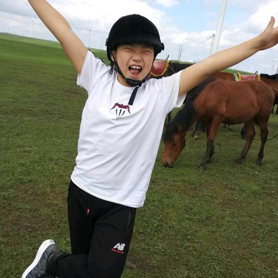 宏飞