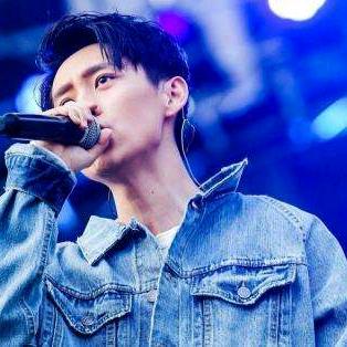 请停止散发魅力