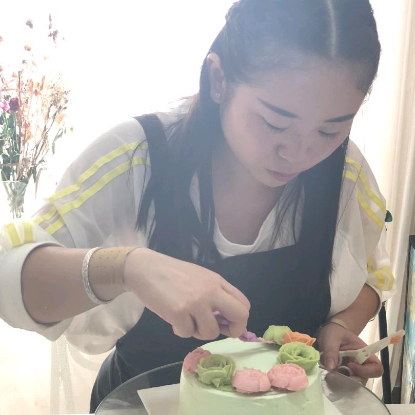 艾米有点甜