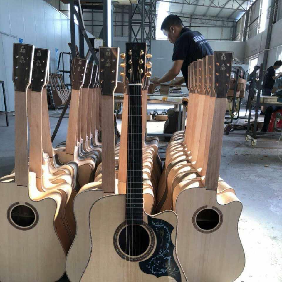 大章鱼森骉吉他厂家—带徒@抖音
