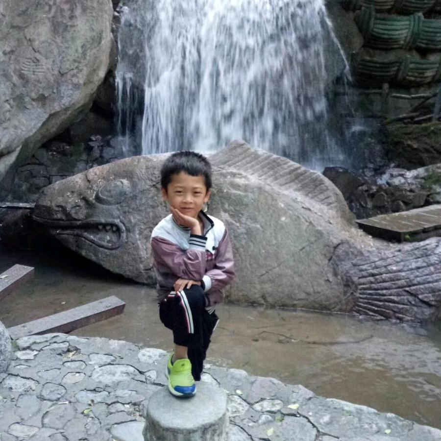 小董