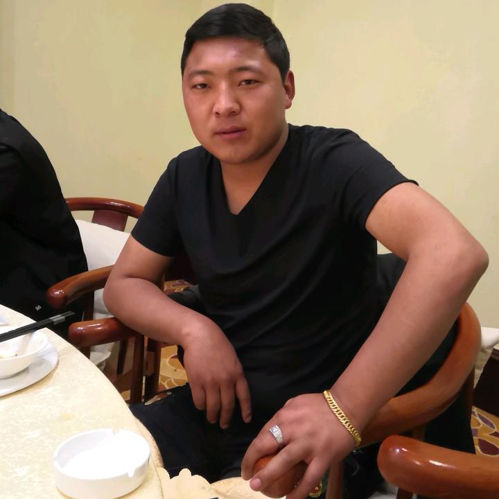 洛桑鼎珠