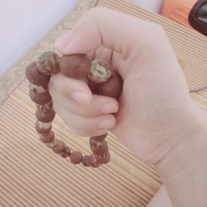 神秘女子