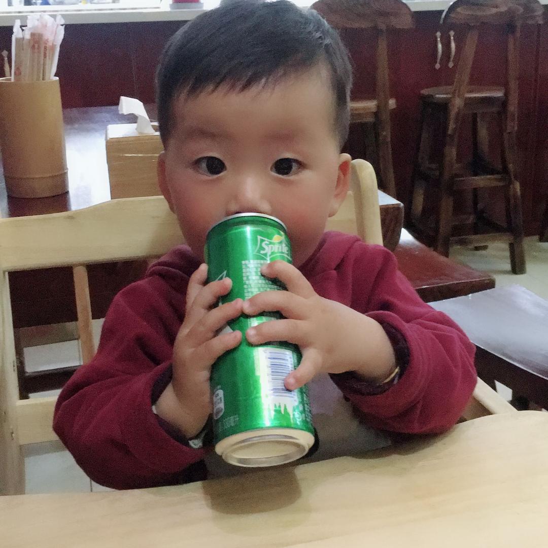 张小左左