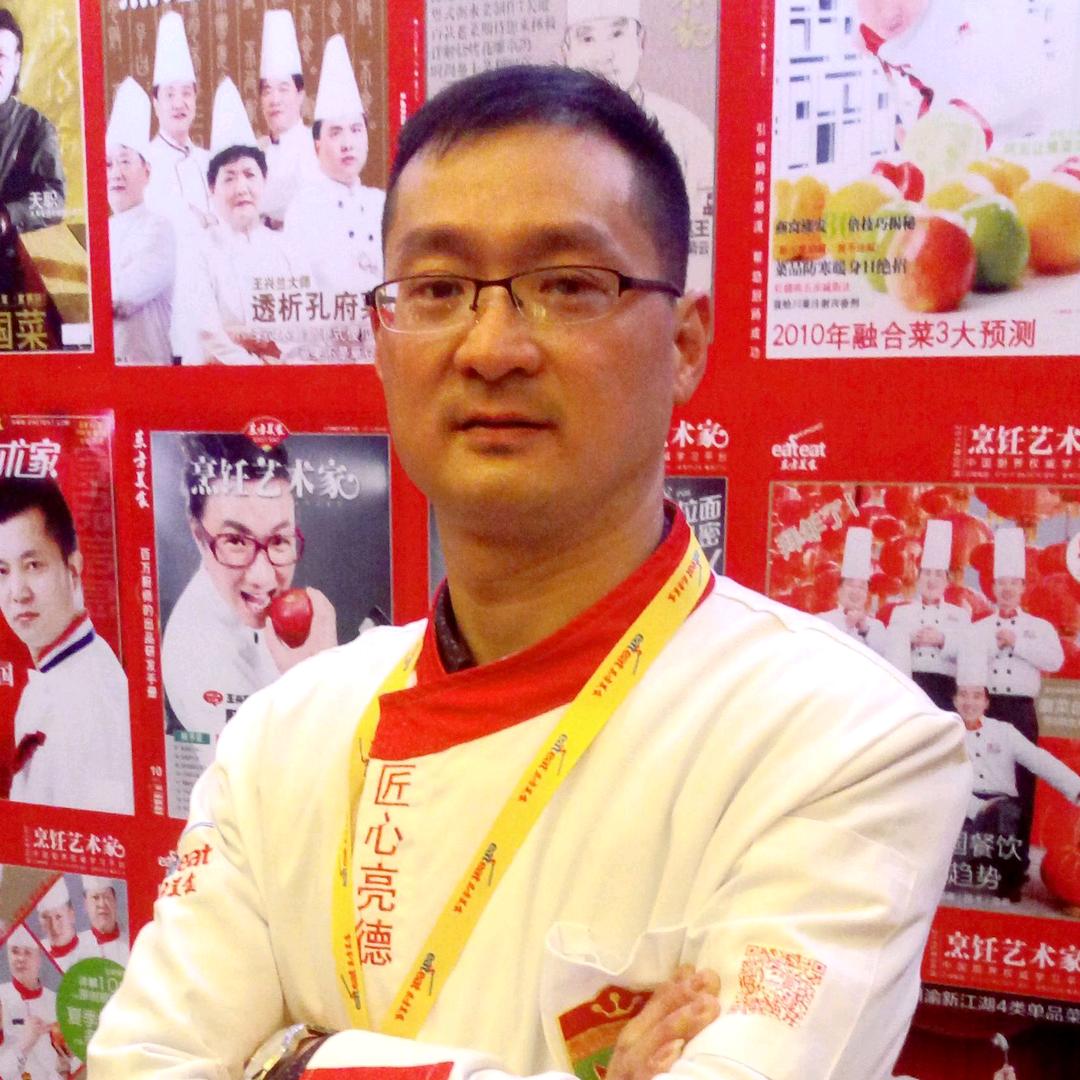 陆桥华餐饮管理
