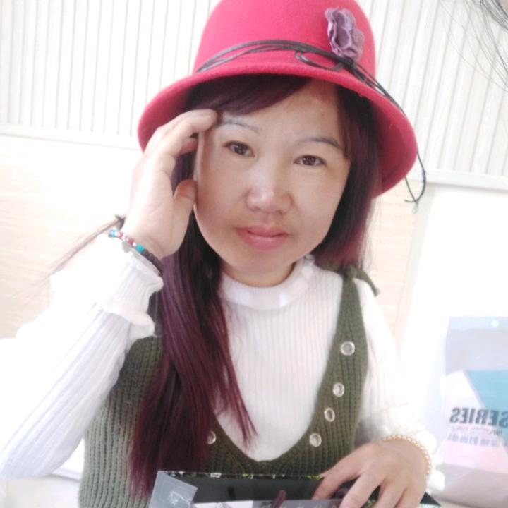 快乐的小女人