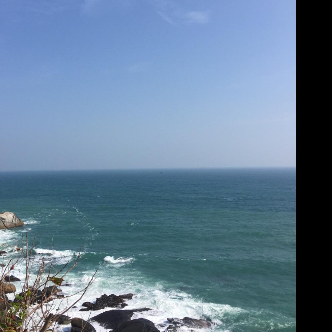 一个爱笑得小螃蟹