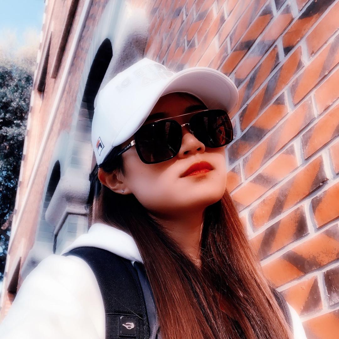 小果冻~爱跑步的语文老师