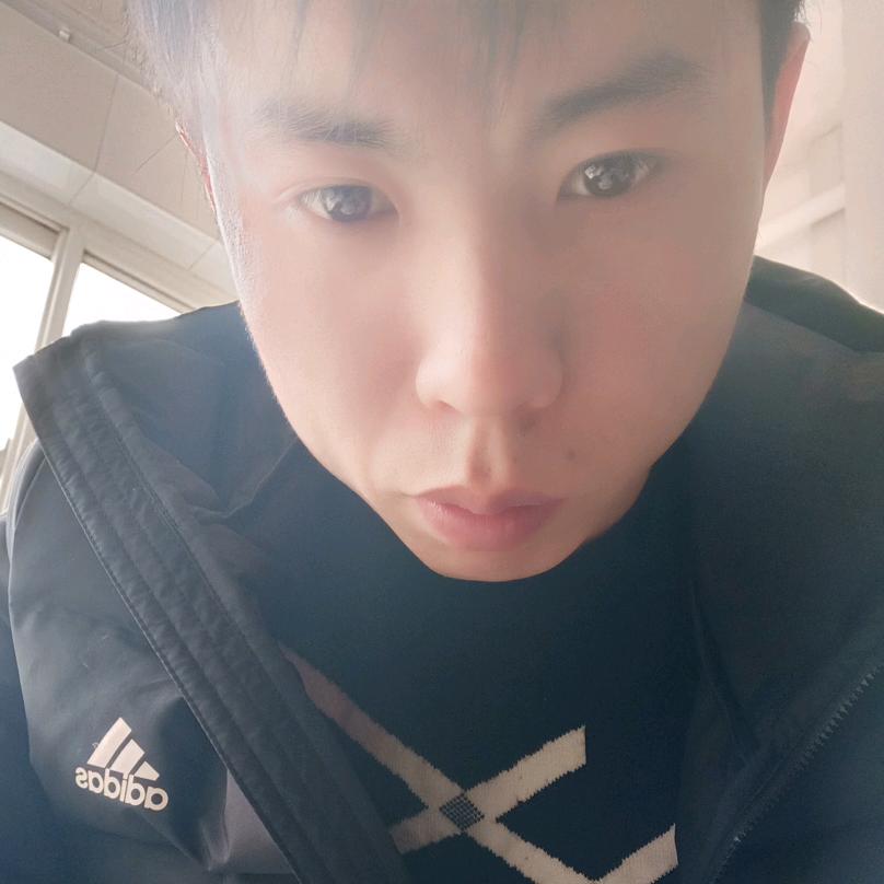 阿亮