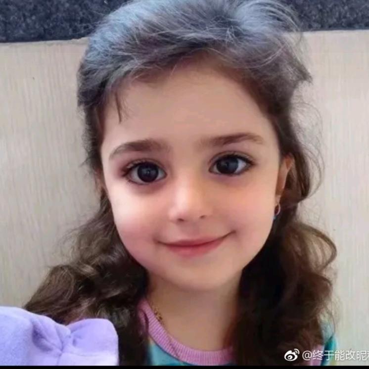 小萝莉👧🏻
