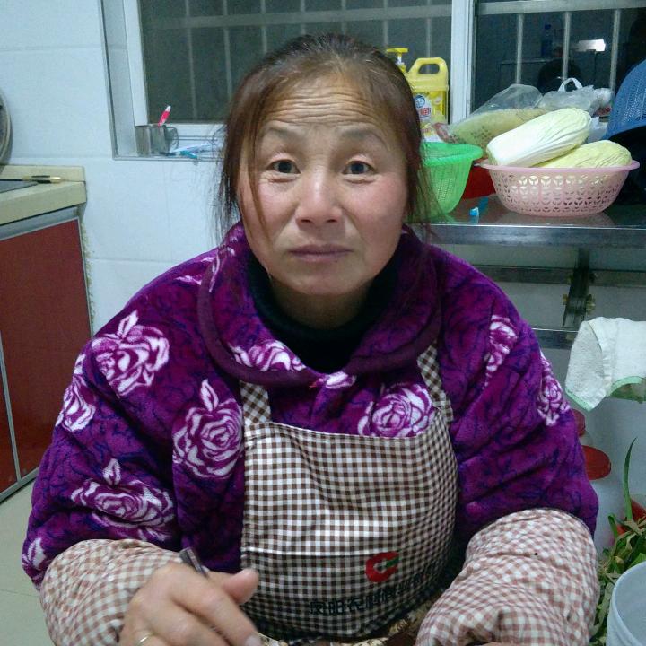 笑口常开,知足常乐。