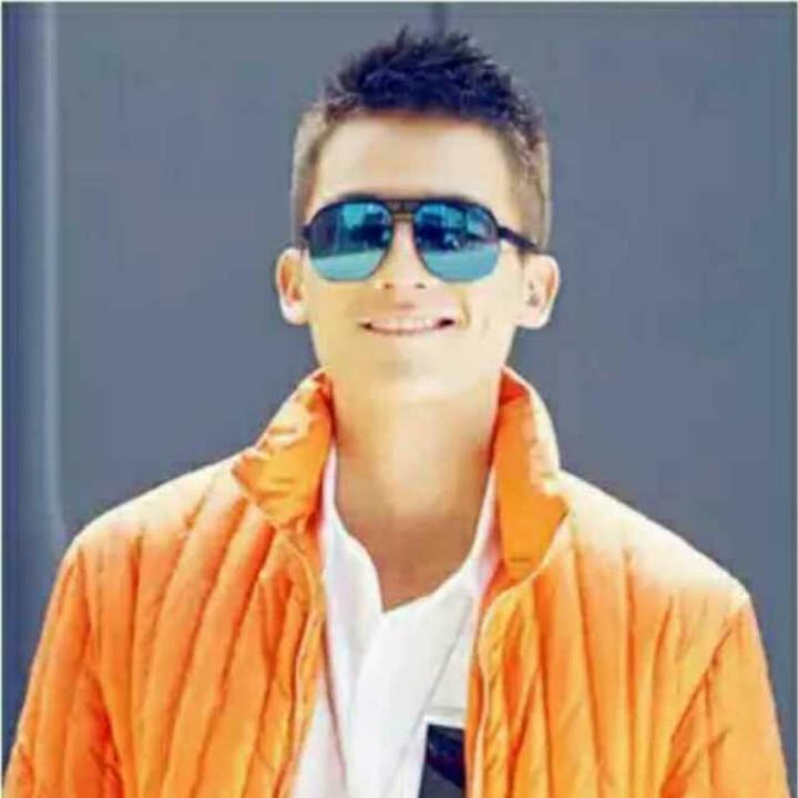 、药药切克闹🐳