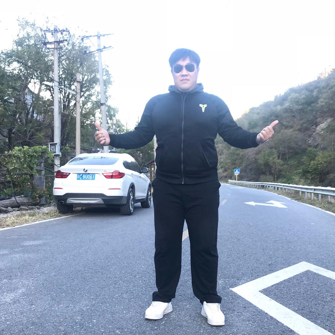 哏啾啾的不凡✨