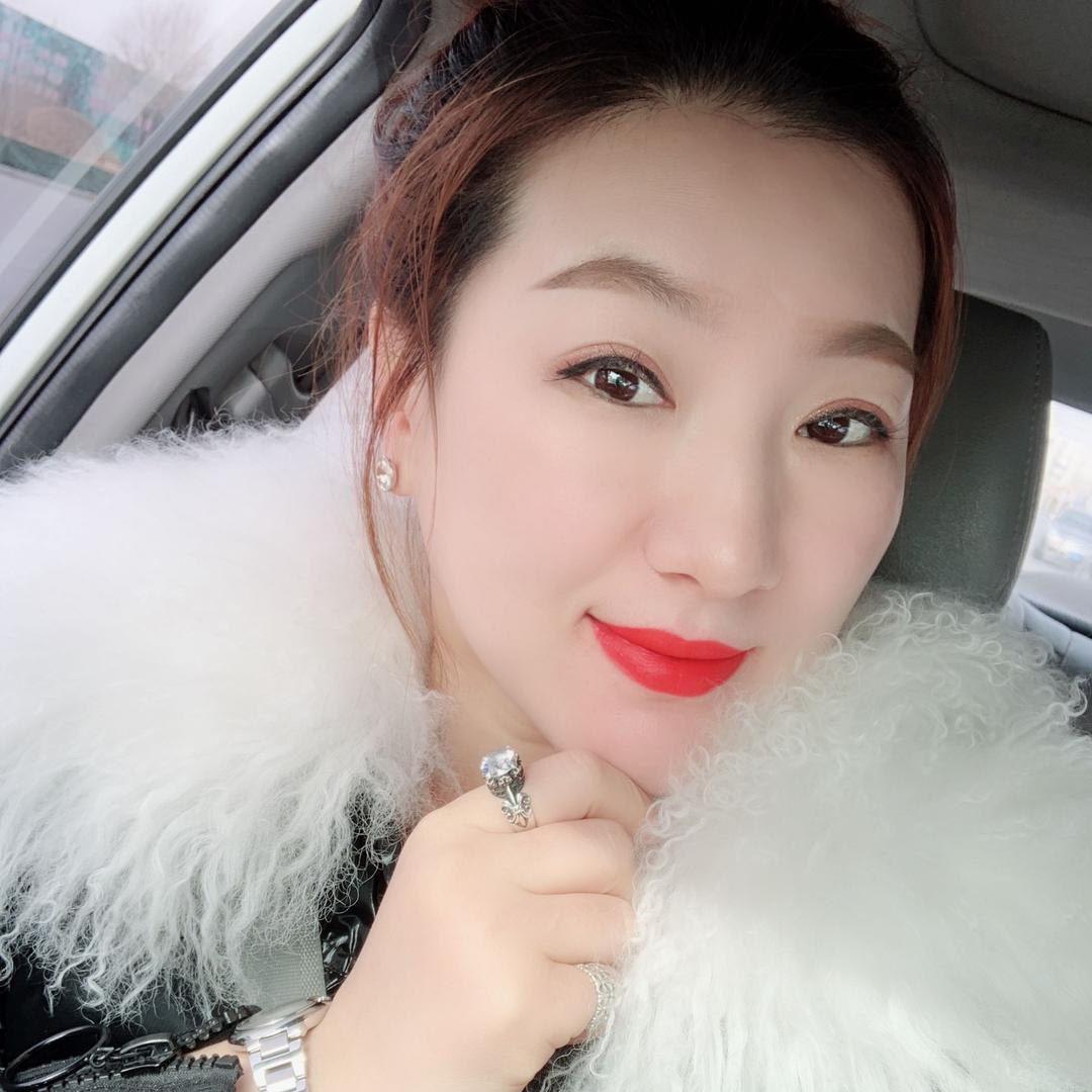 鞍山四隆桃子大码女装