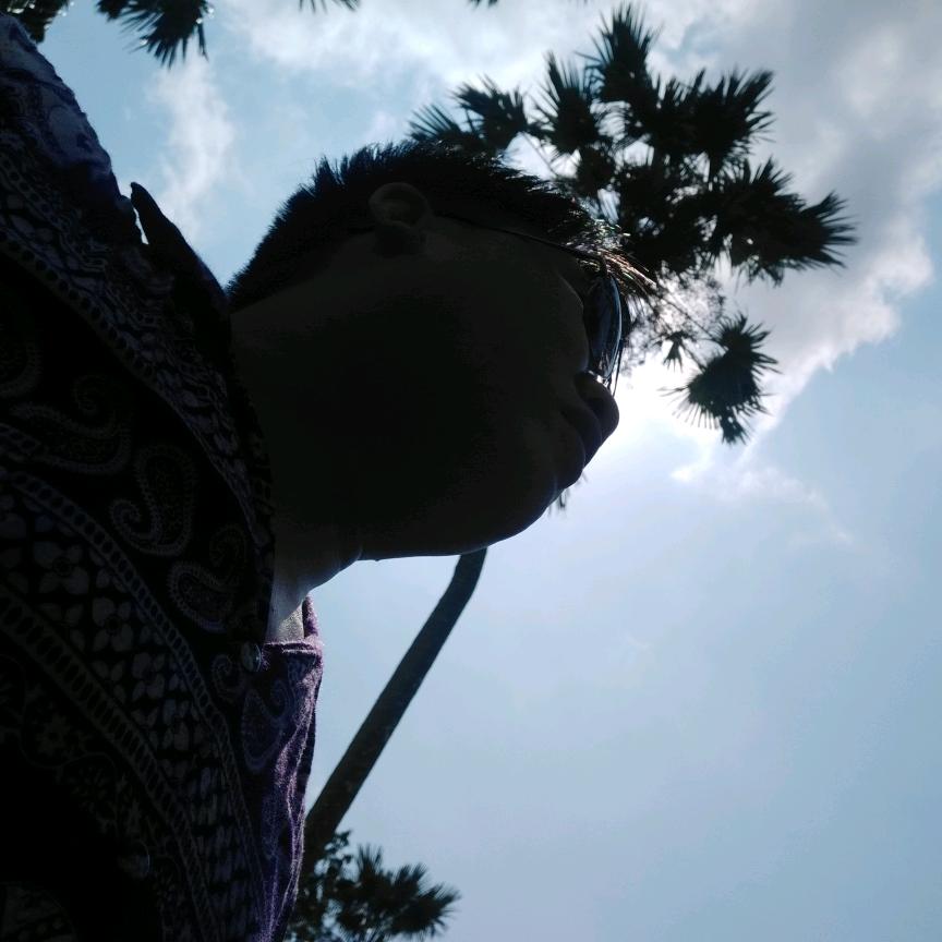 随缘，七七。
