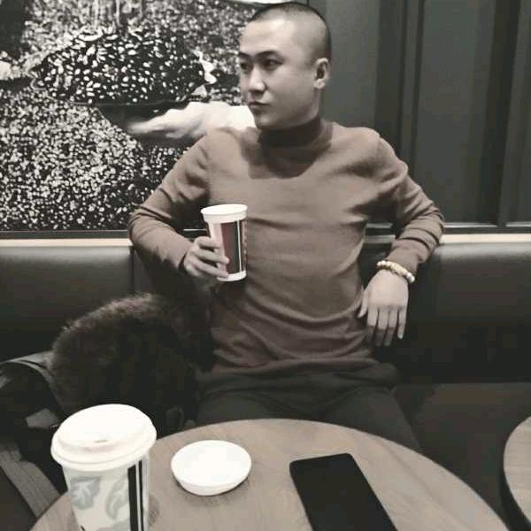 苏苏爱喝酒