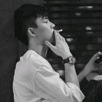 🚬ℒᎭℯ坤哥ꦽོ༄꫟