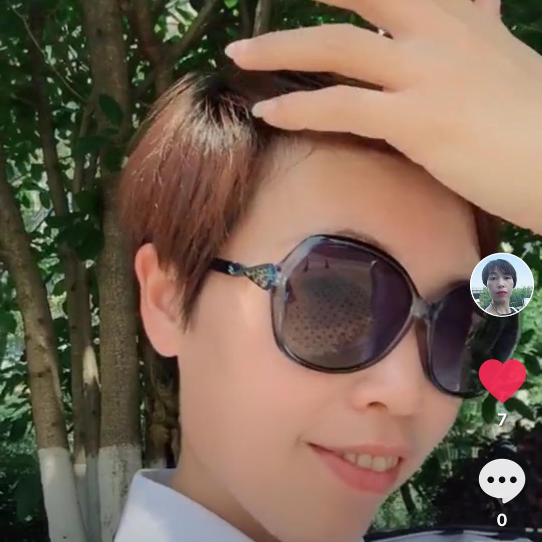 周龙燕