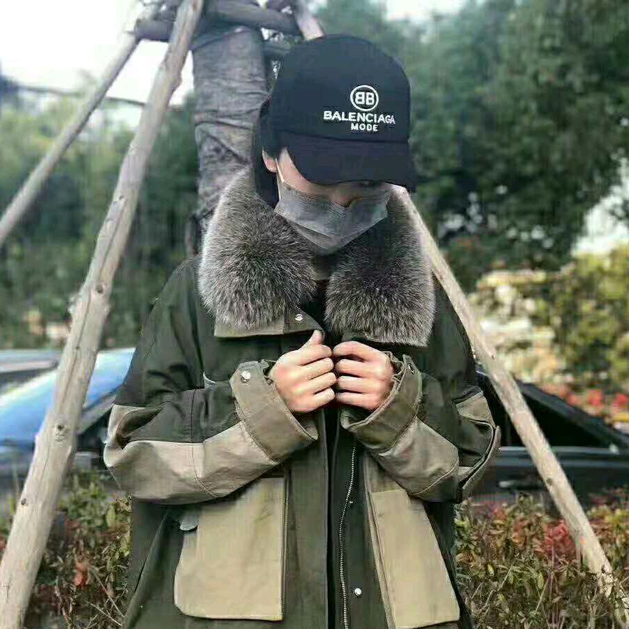 笑嫣然，