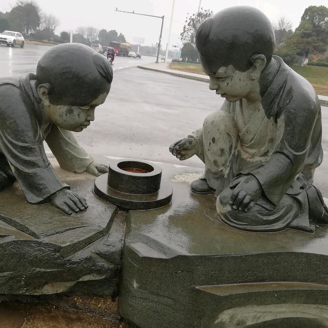 梁果生鲜（兴隆镇，盐矿路分店）卢