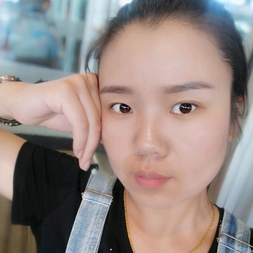 爱笑的眼睛😀