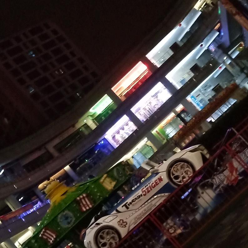 是芮琪嘛！