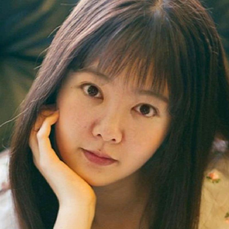 、小魔女灬宠儿
