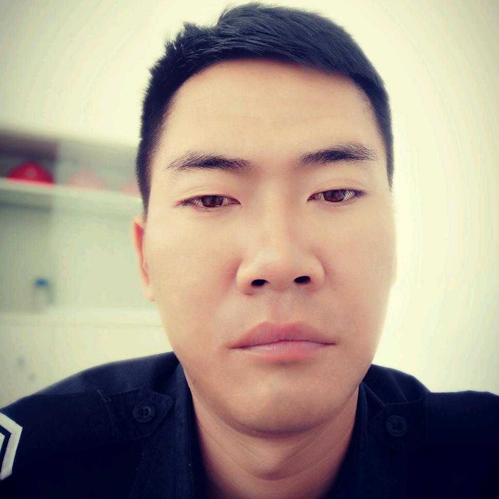 我有孤独和烈酒现在跟我走