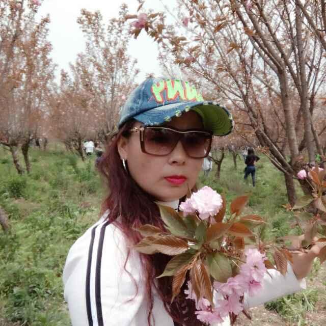 黄幺妹每晚十点准时开播