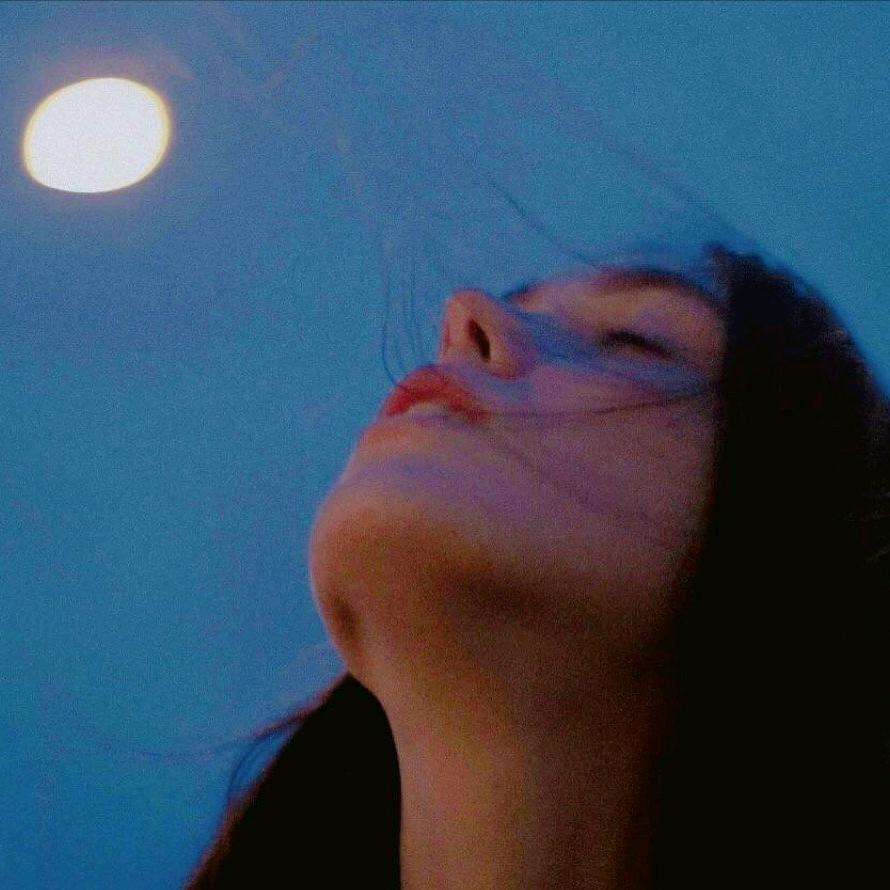 上扬的弧度是我的风度