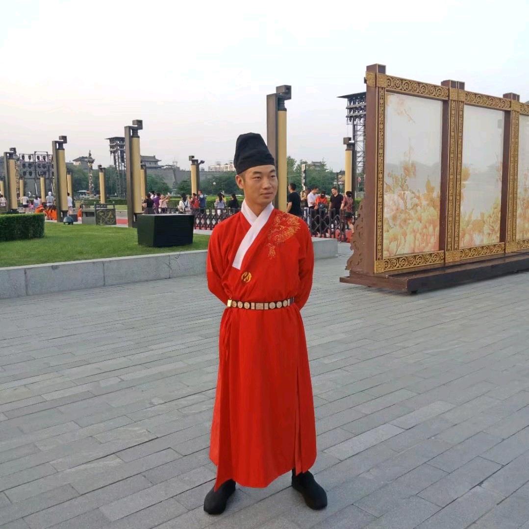 可爱*^o^*的小强