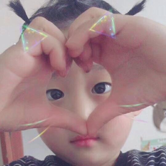 罗黎睿依