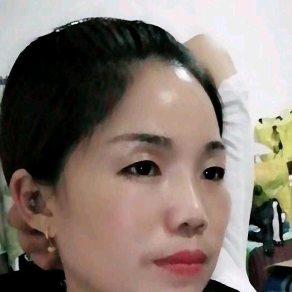 何秋萍